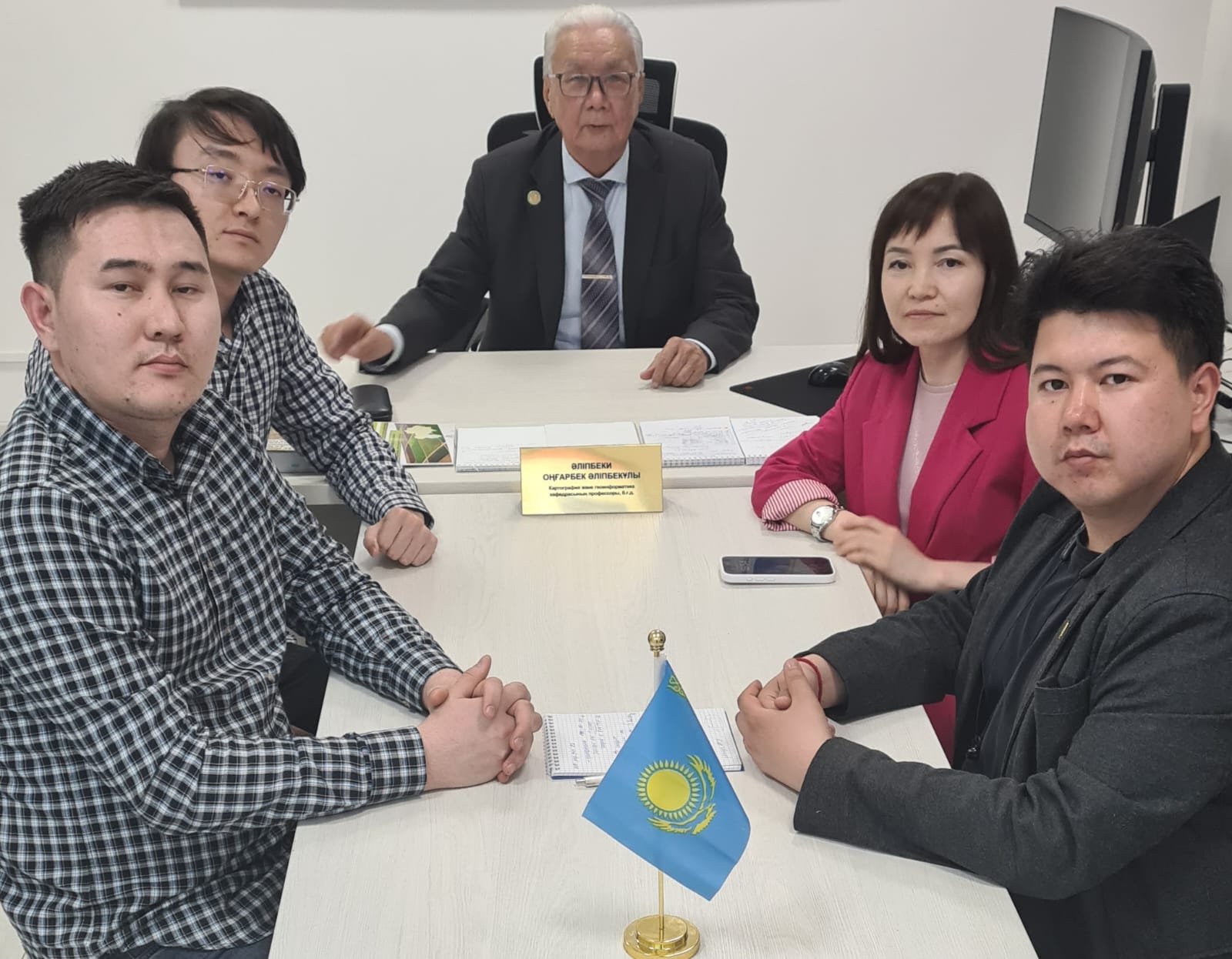Ғылыми-техникалық бағдарламаны іске асыру аясындағы кездесу «Қазақстан Республикасының (ҚР) 2.0 қағидаттары мен технологиялары негізінде аграрлық кеңістіктік деректер инфрақұрылымын қалыптастыру»